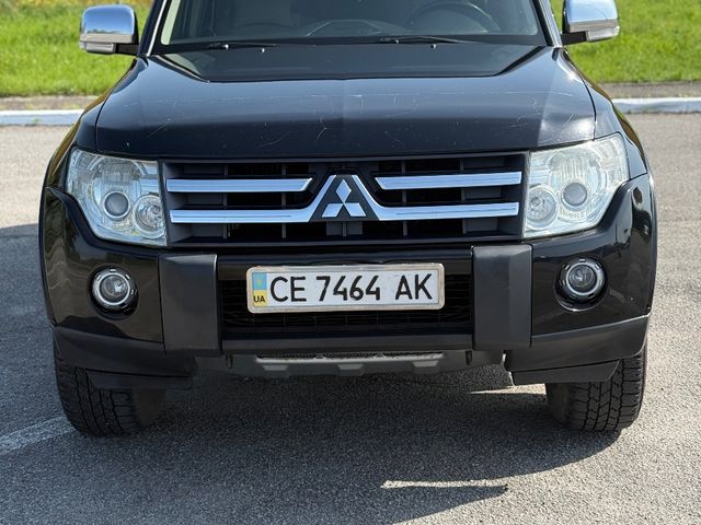 Mitsubishi Pajero - фото 2