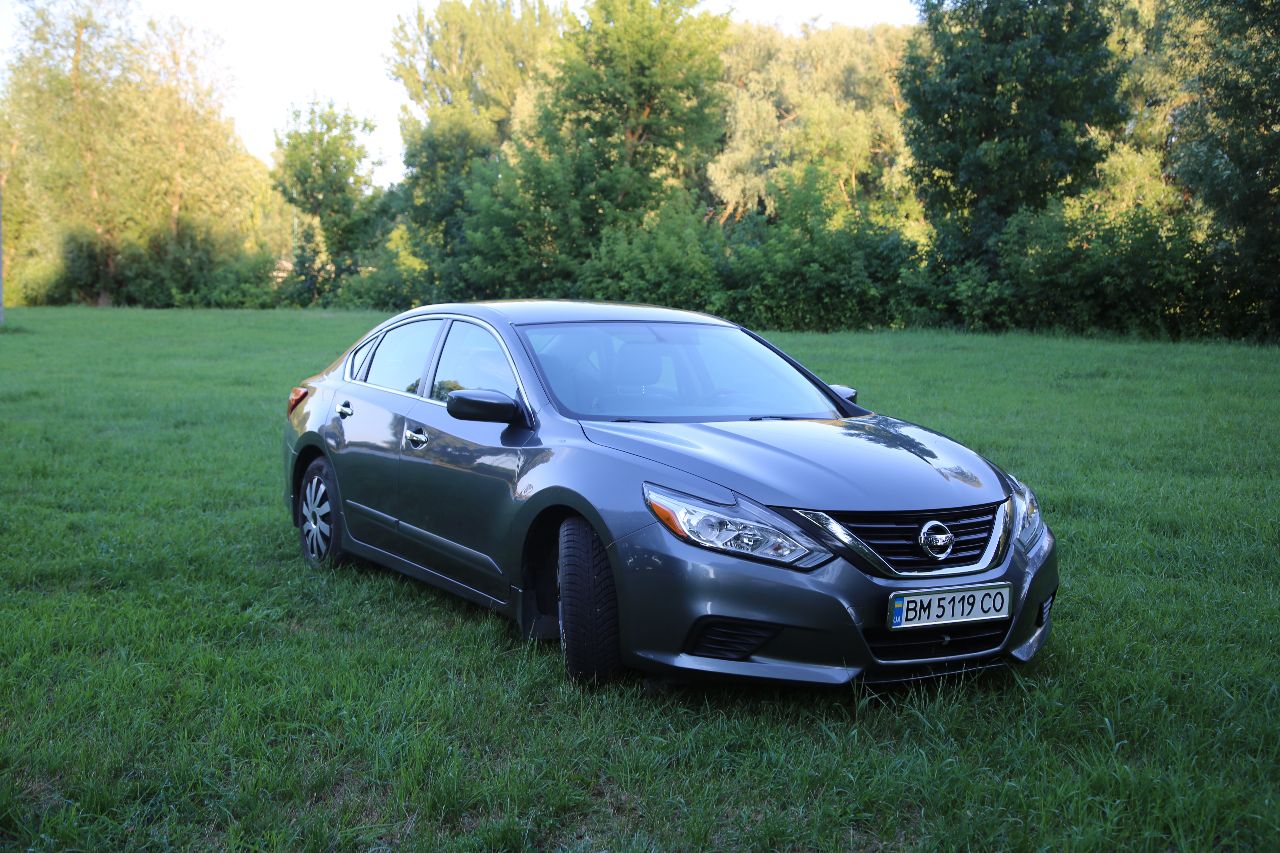 Nissan Altima - фото 2
