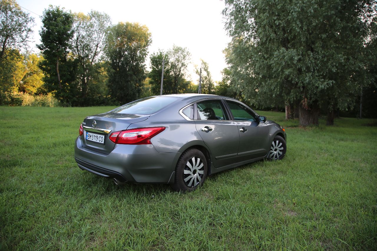 Nissan Altima - фото 3