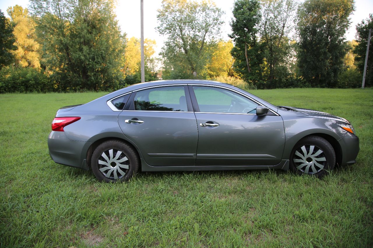 Nissan Altima - фото 5