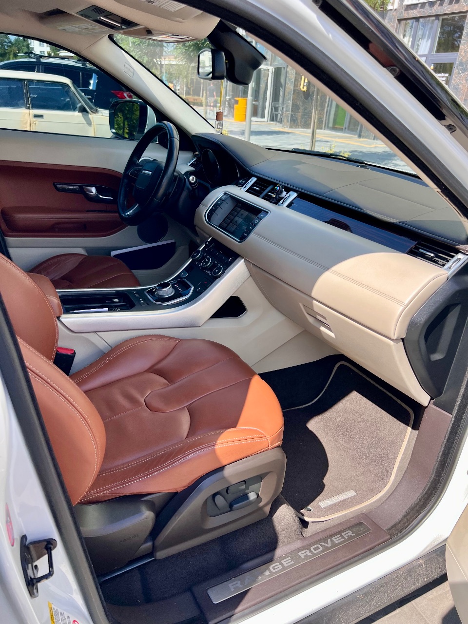 Land Rover Range Rover Evoque - фото 17