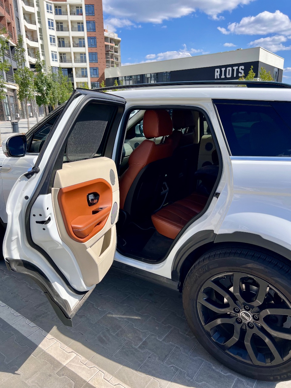 Land Rover Range Rover Evoque - фото 12