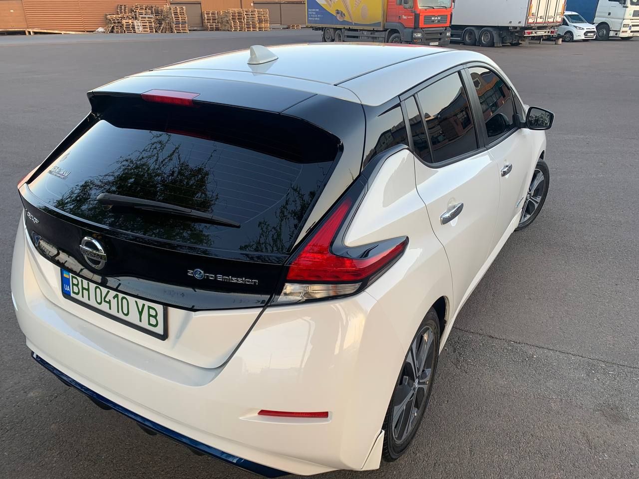Nissan Leaf - фото 13