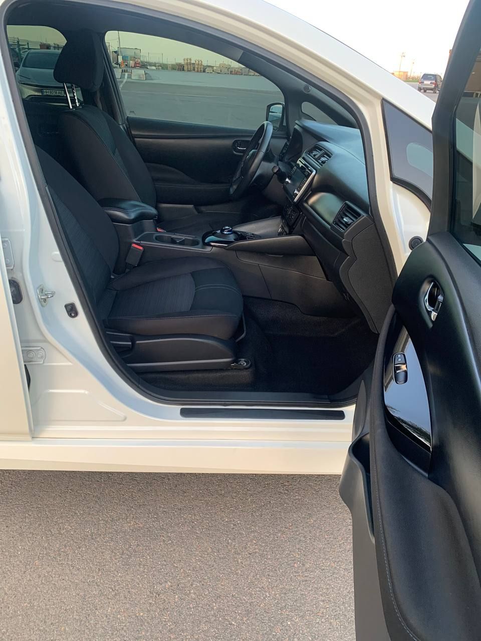 Nissan Leaf - фото 8