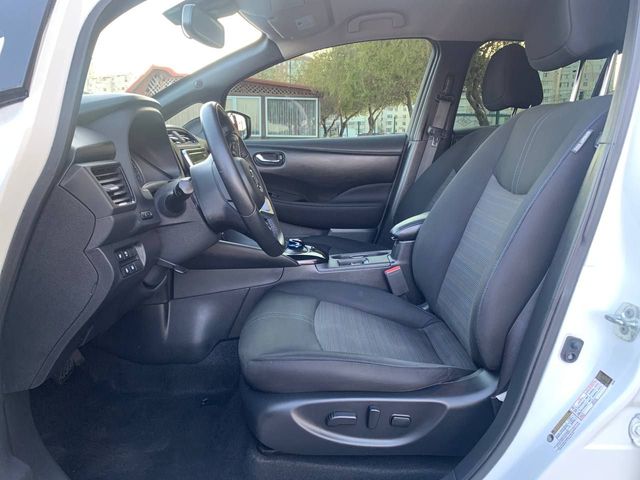 Nissan Leaf - фото 4