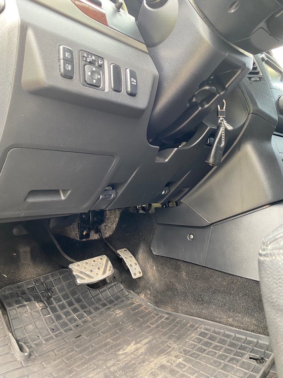 Mitsubishi Pajero - фото 20