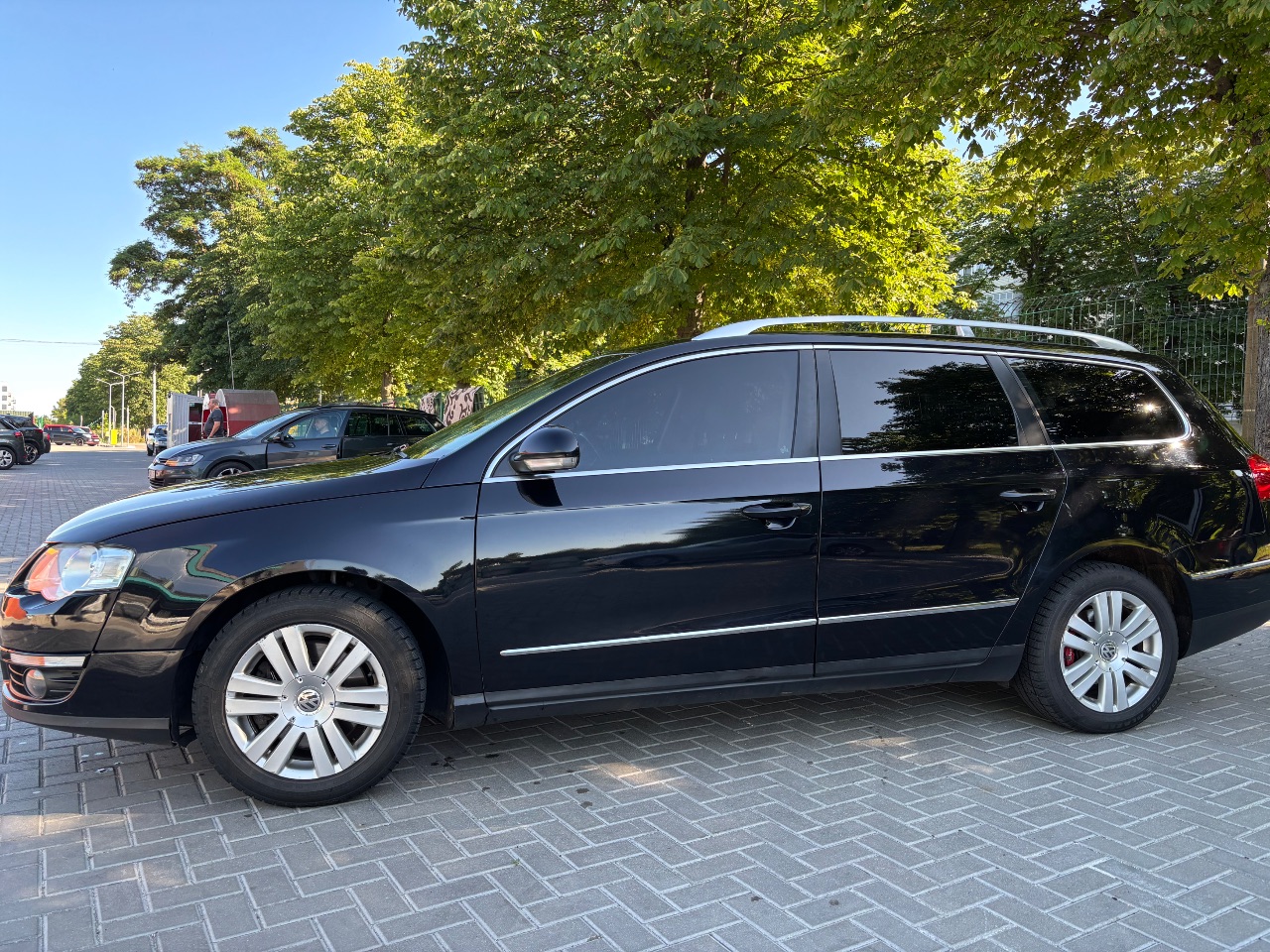 Volkswagen Passat - фото 6