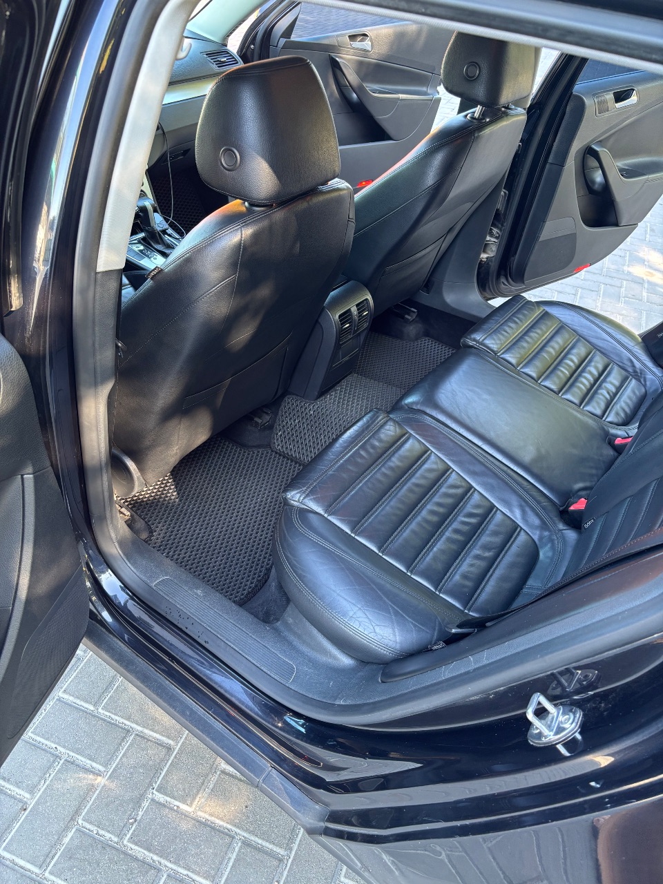 Volkswagen Passat - фото 4