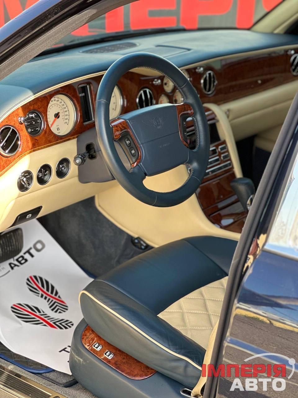 Bentley Arnage - фото 8