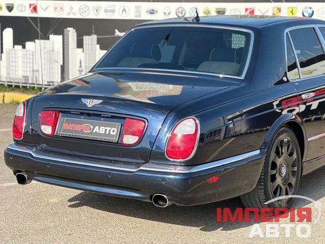 Bentley Arnage - фото 3