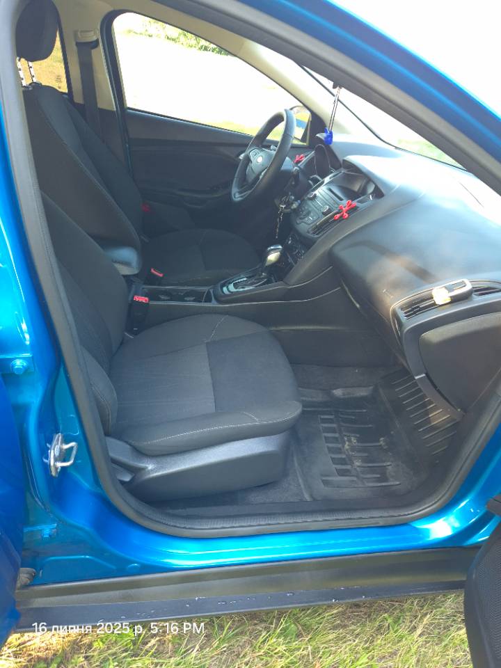 Ford Focus - фото 9