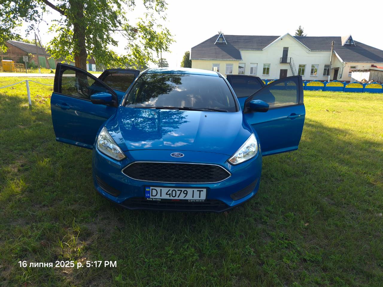 Ford Focus - фото 6