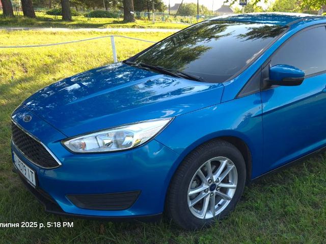 Ford Focus - фото 1