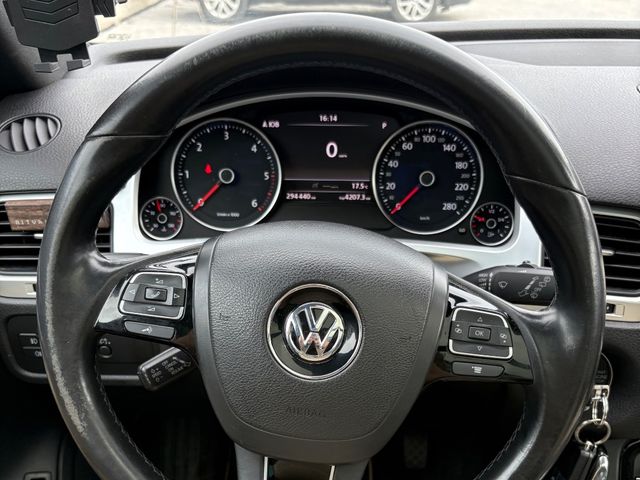 Volkswagen Touareg 2012, Чернівці, $19 900 - зображення 5