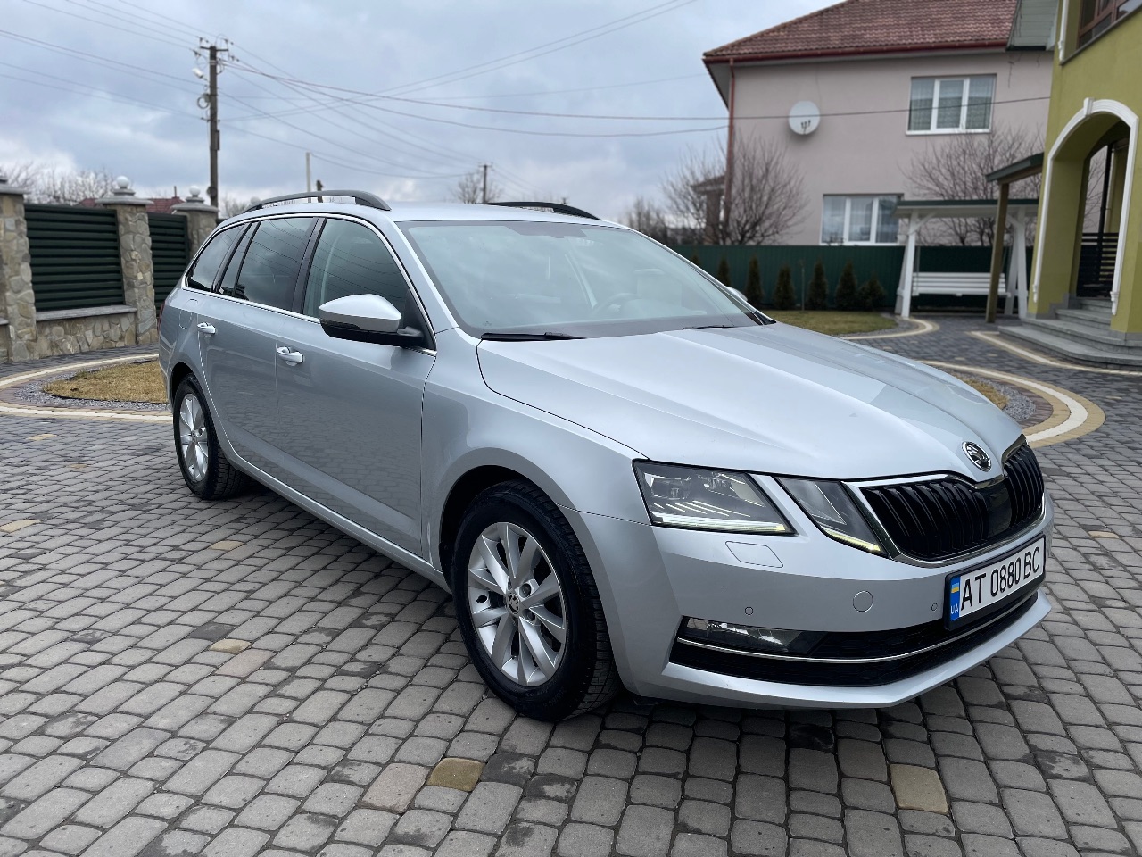 Skoda Octavia - фото 4