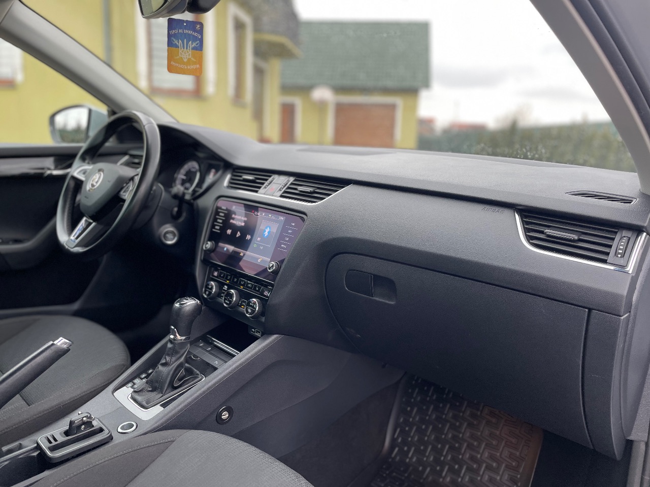 Skoda Octavia - фото 12