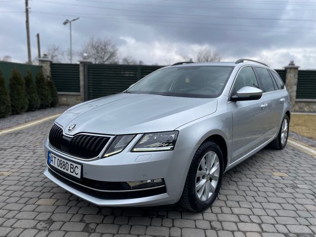 Skoda Octavia - фото 2