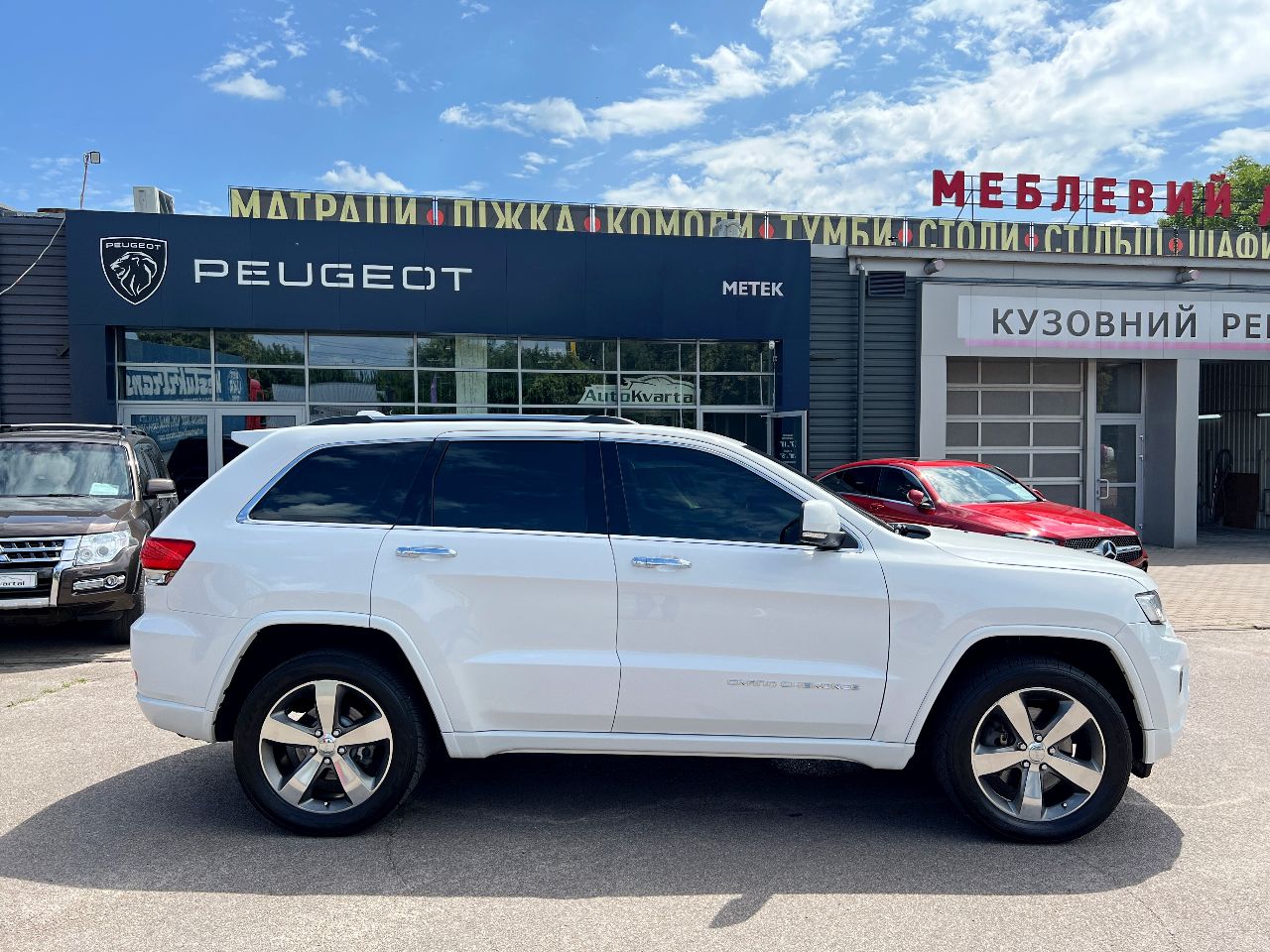 Jeep Grand Cherokee - фото 8