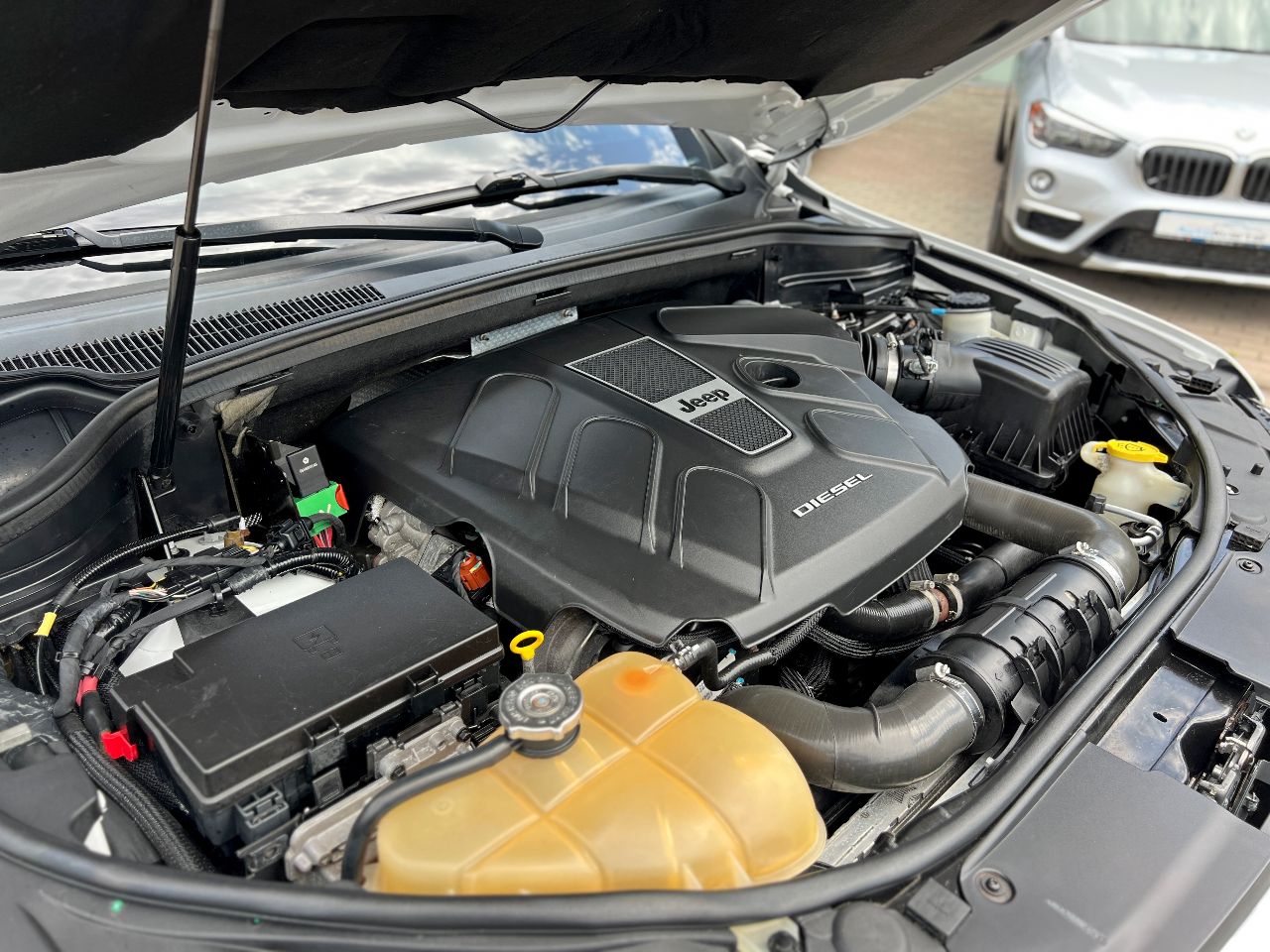 Jeep Grand Cherokee - фото 36