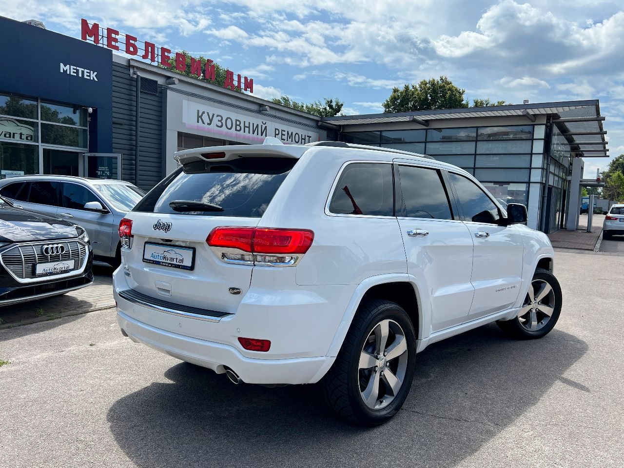 Jeep Grand Cherokee - фото 9