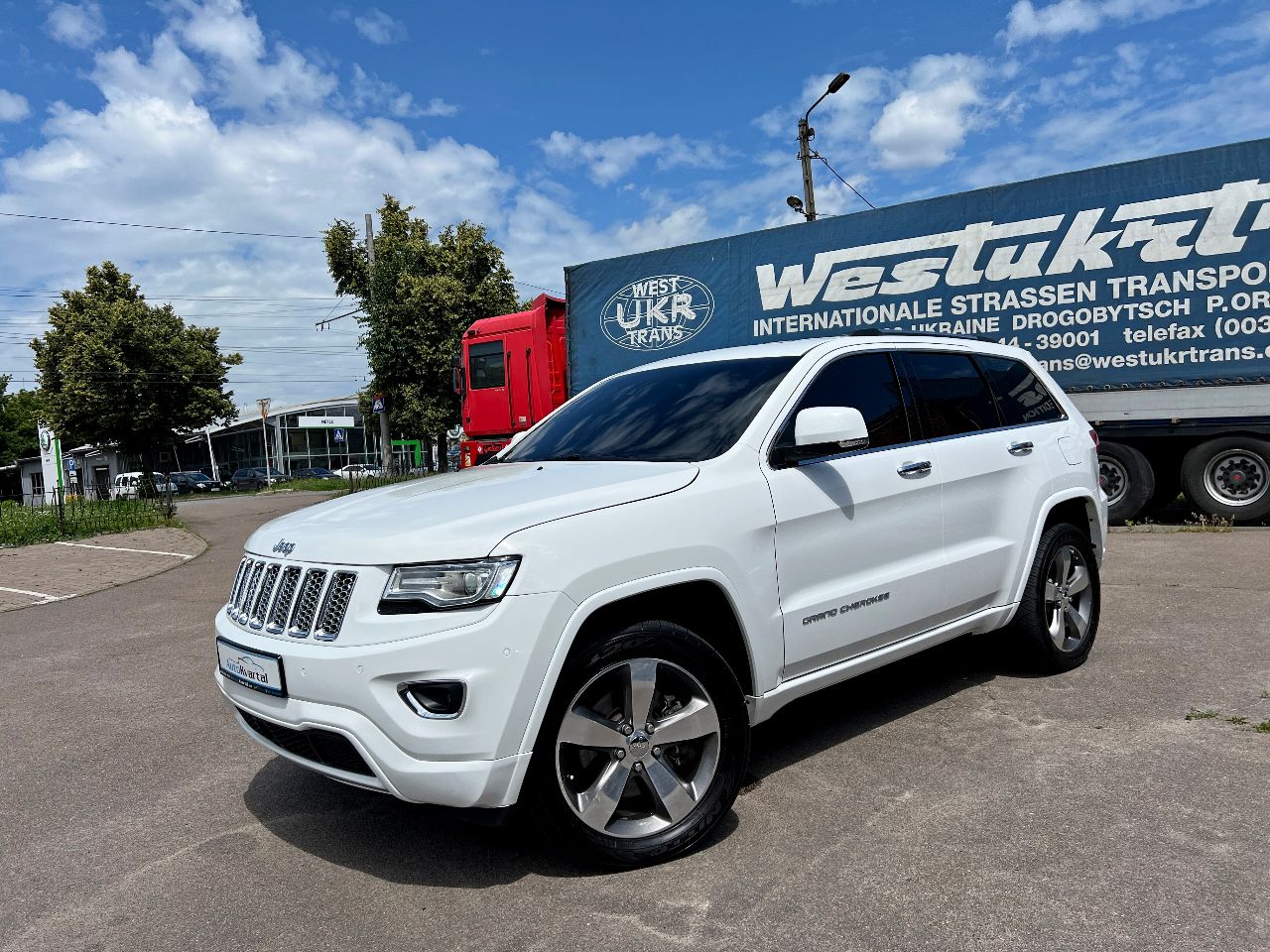 Jeep Grand Cherokee - фото 4