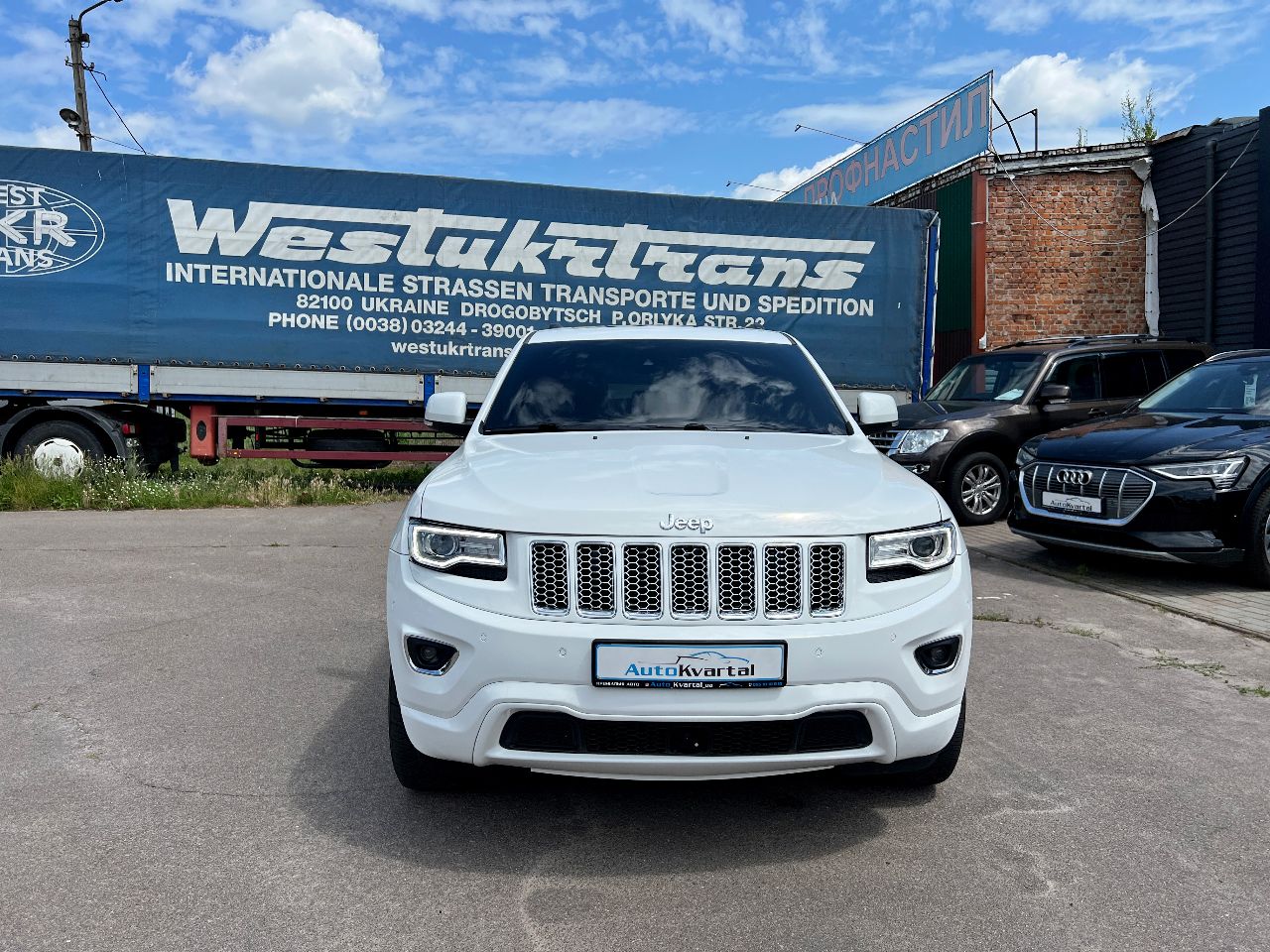 Jeep Grand Cherokee - фото 3