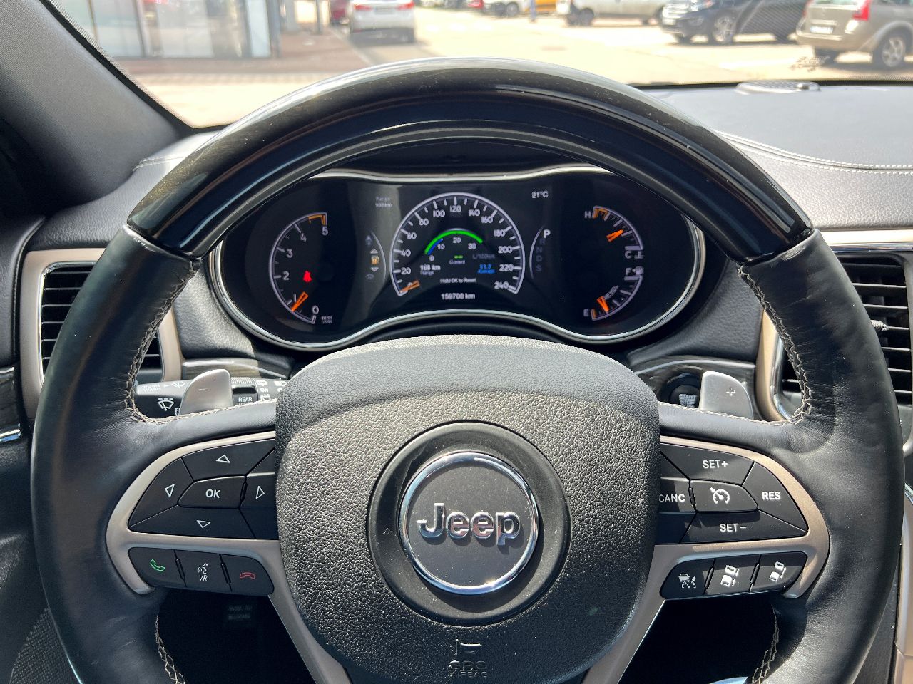 Jeep Grand Cherokee - фото 17