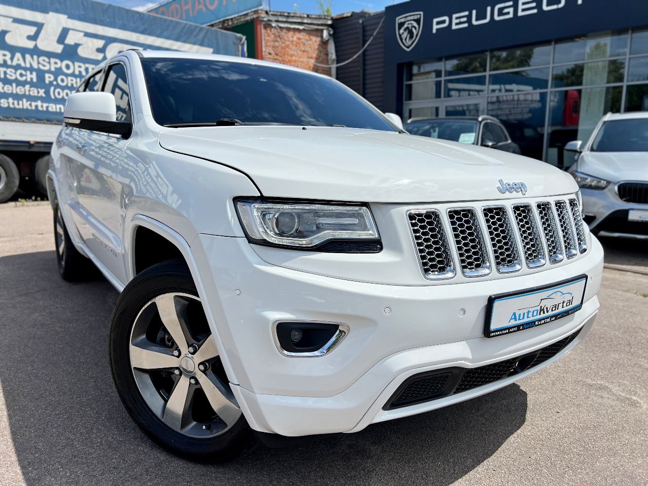 Jeep Grand Cherokee - фото 2
