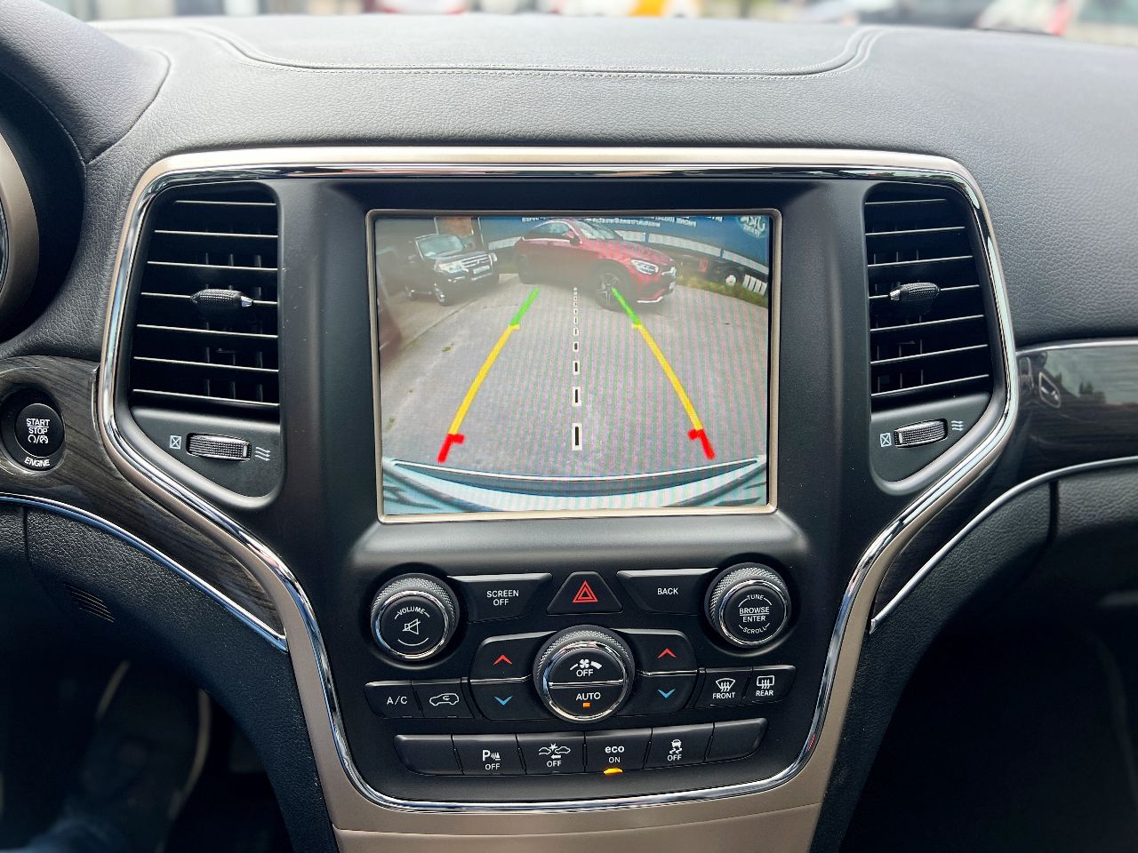 Jeep Grand Cherokee - фото 20