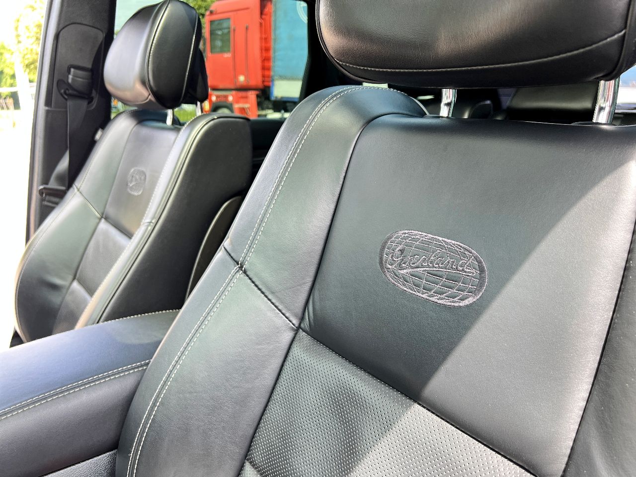 Jeep Grand Cherokee - фото 14