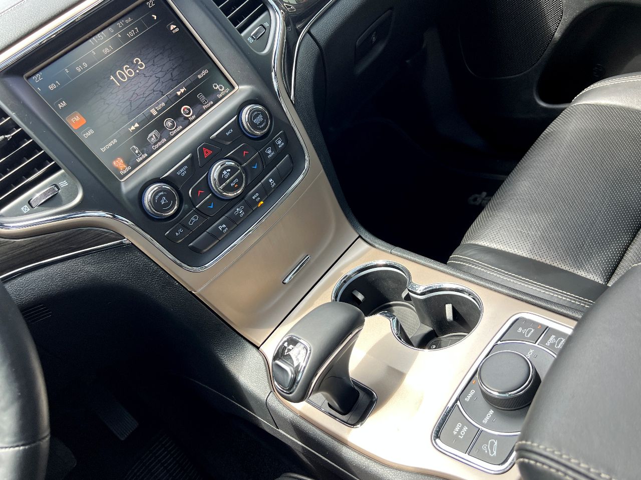 Jeep Grand Cherokee - фото 19