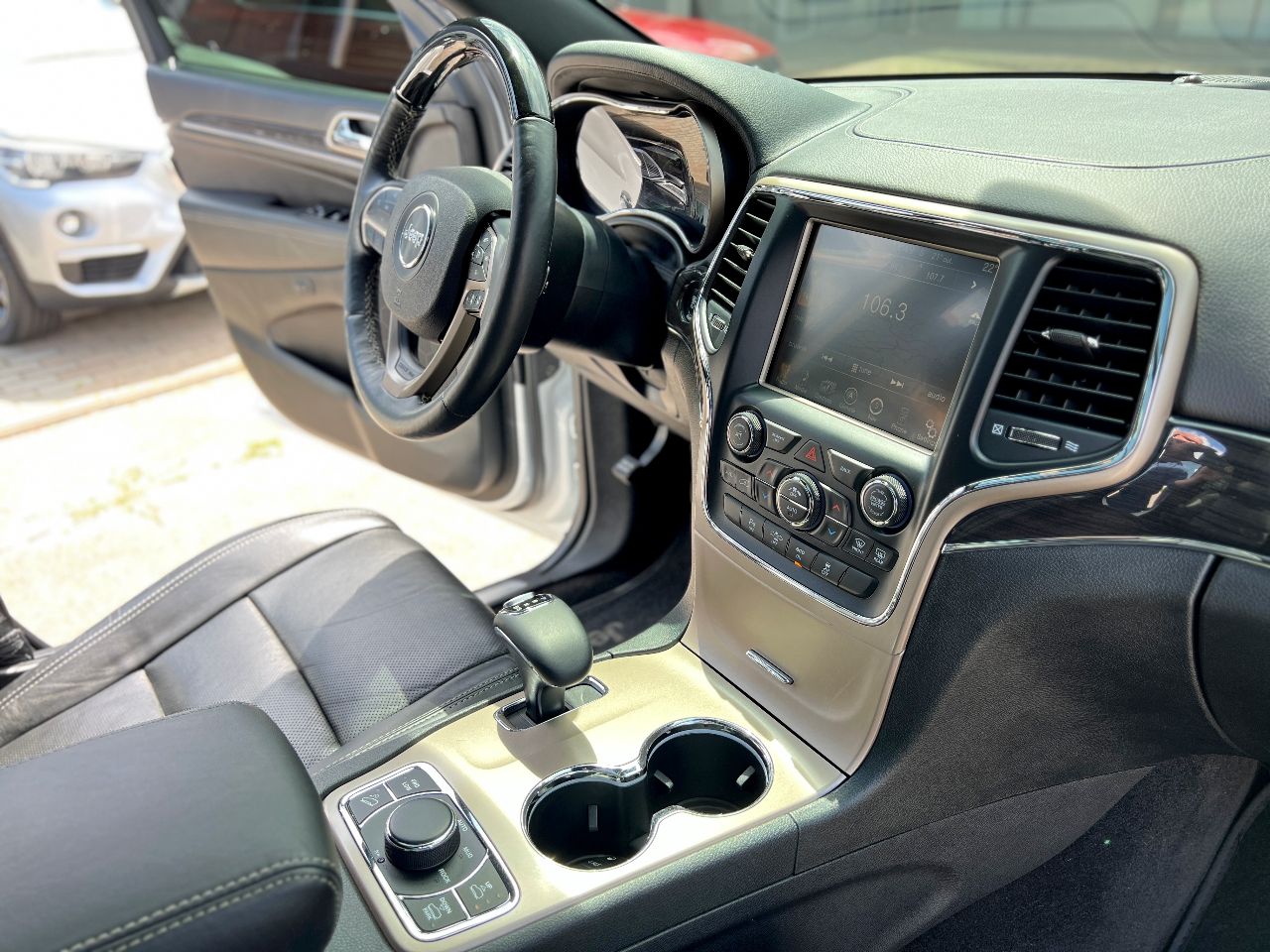 Jeep Grand Cherokee - фото 26