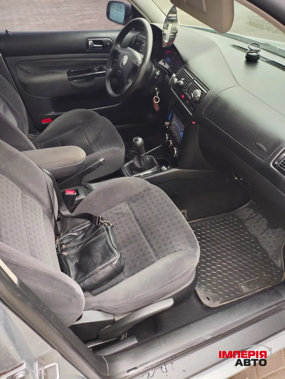 Volkswagen Golf - фото 11