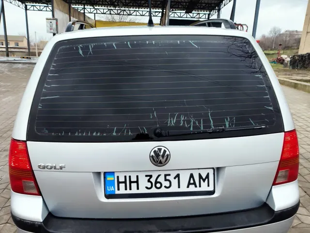 Volkswagen Golf - фото 3