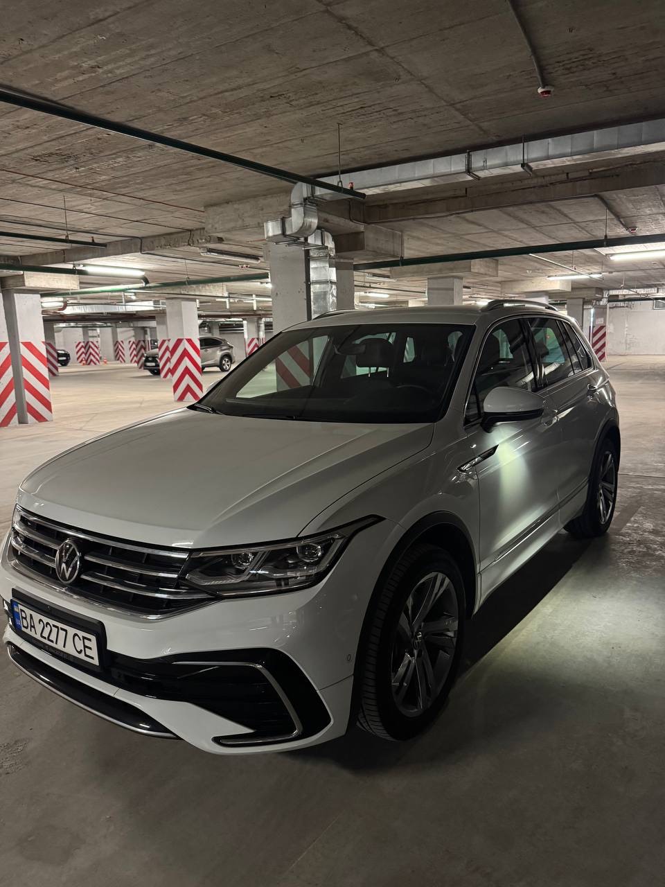 Volkswagen Tiguan - фото 5