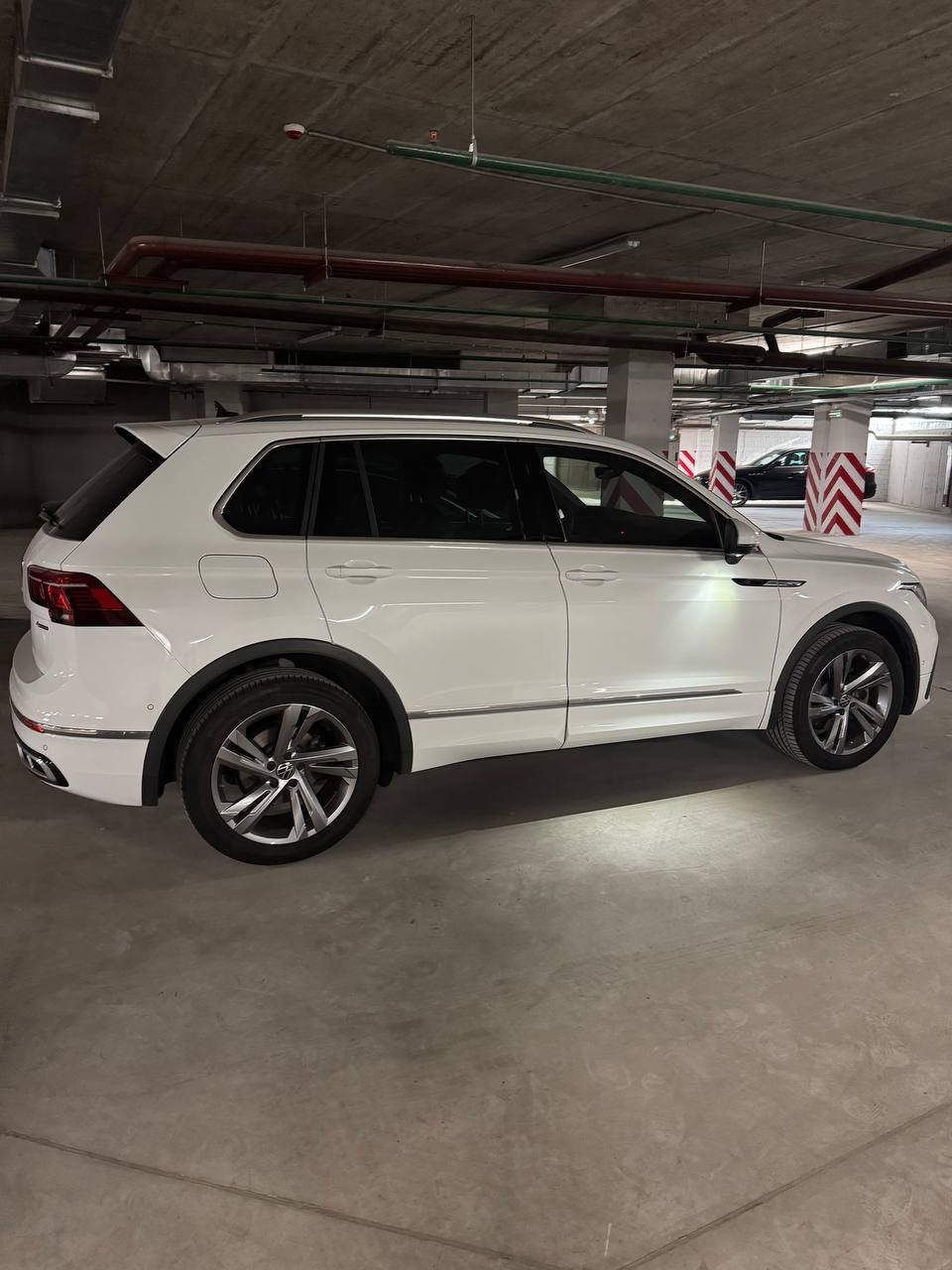 Volkswagen Tiguan - фото 6