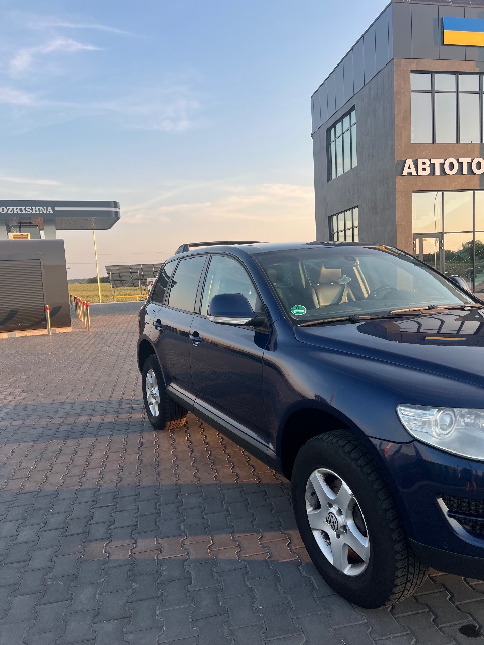 Volkswagen Touareg - фото 2