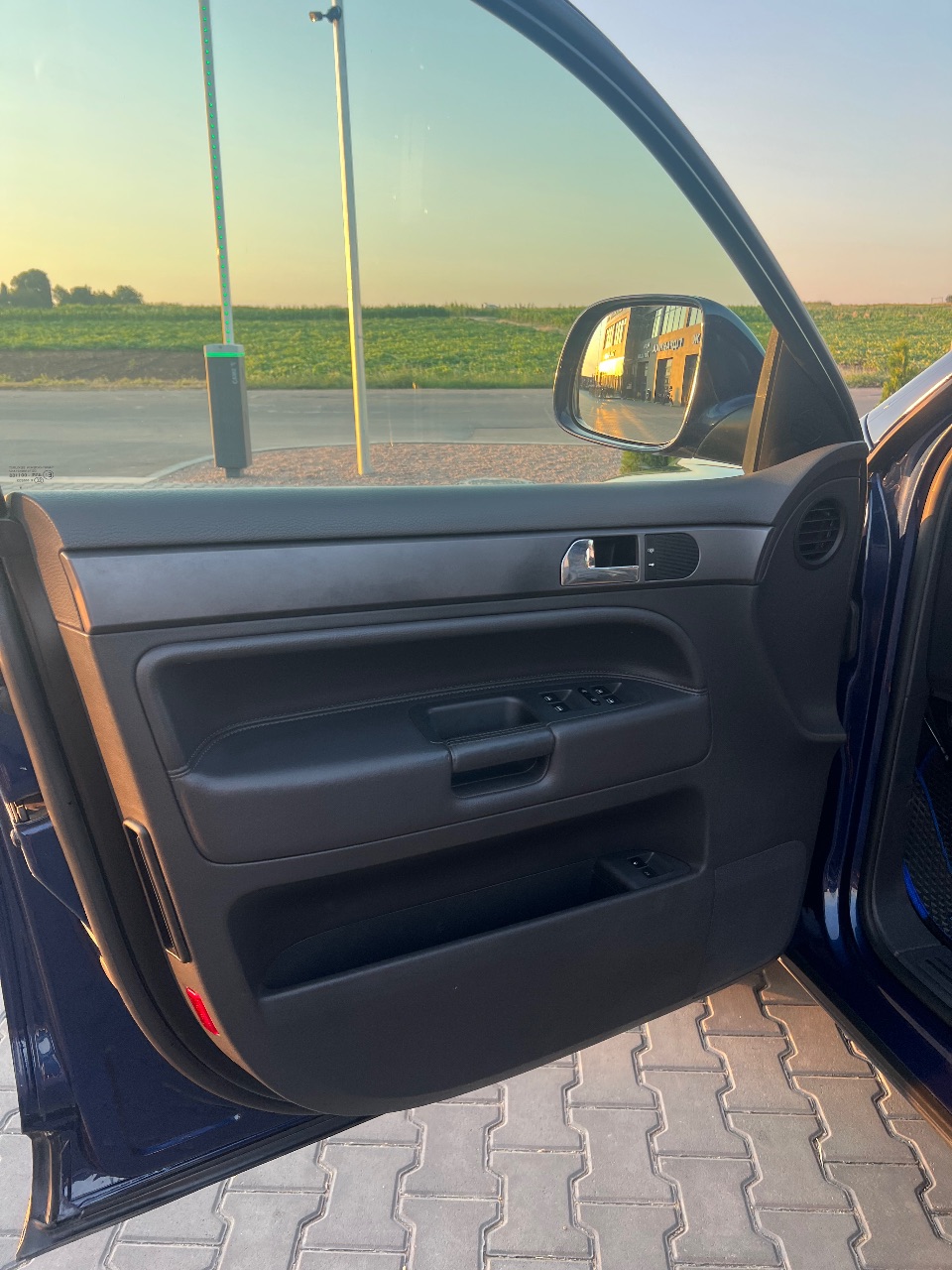 Volkswagen Touareg - фото 9