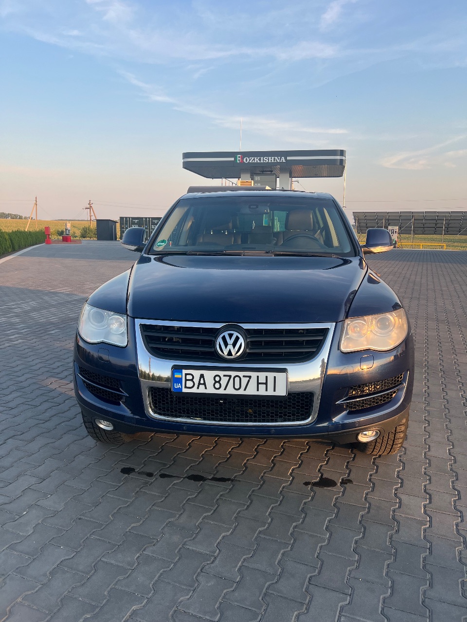 Volkswagen Touareg - фото 1