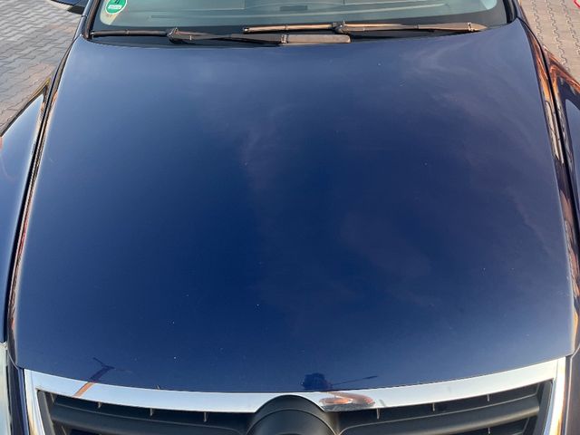 Volkswagen Touareg - фото 5