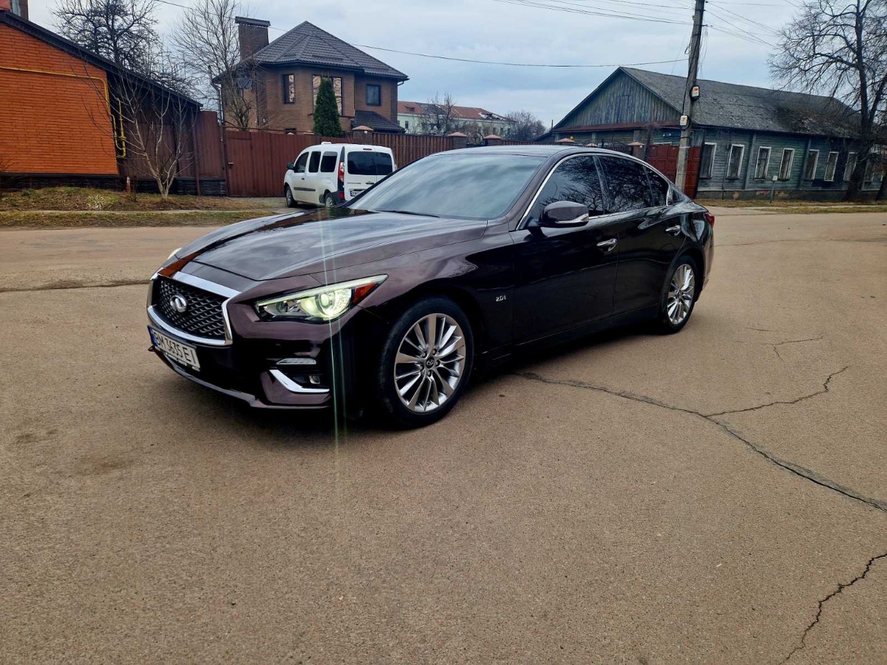 Infiniti Q50 - фото 1