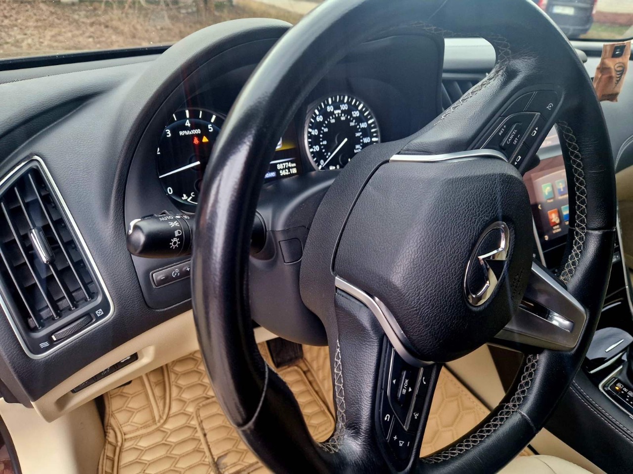 Infiniti Q50 - фото 16