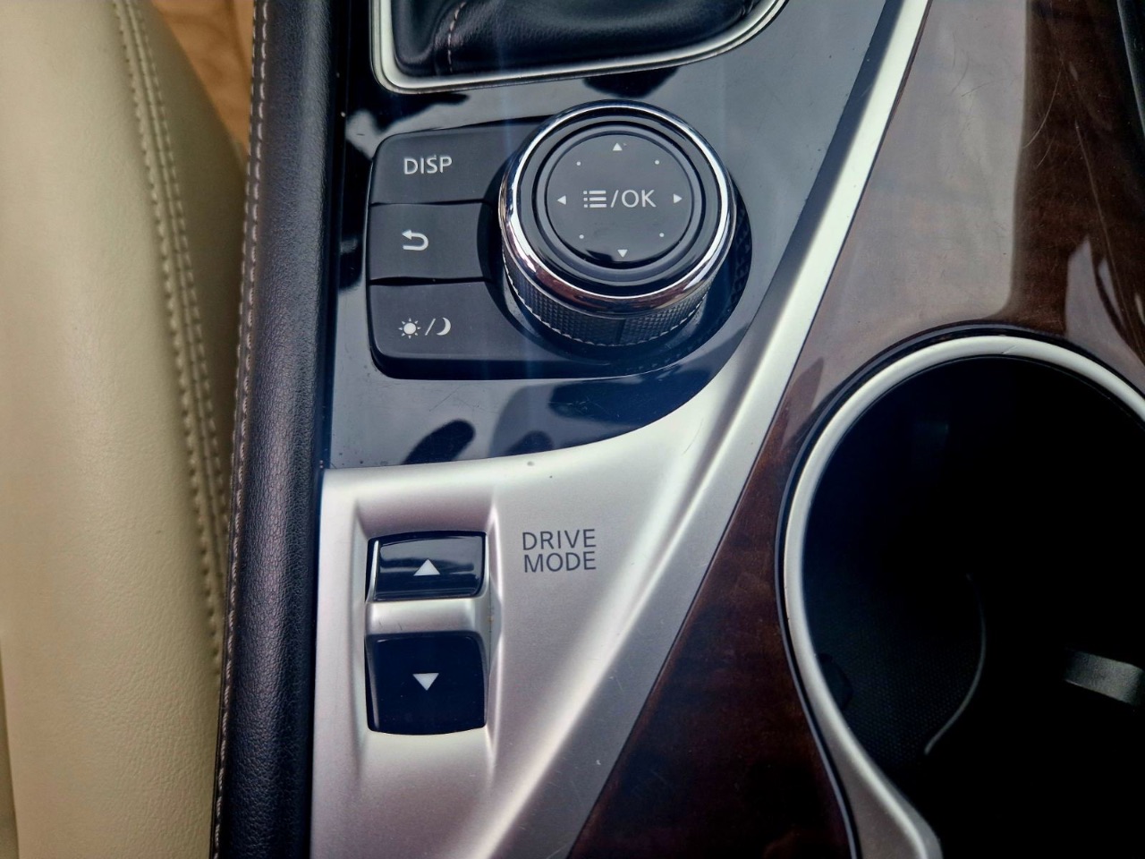 Infiniti Q50 - фото 35