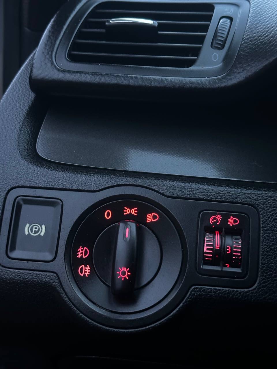 Volkswagen Passat - фото 10