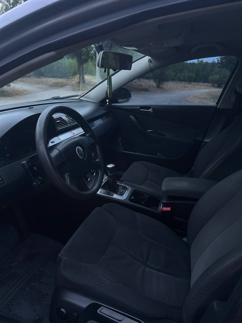 Volkswagen Passat - фото 4