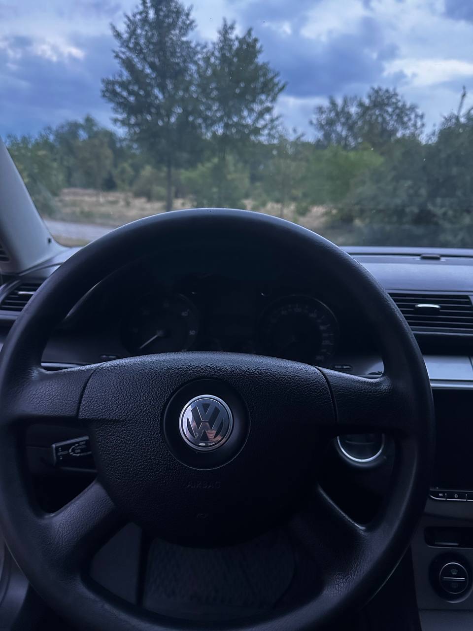 Volkswagen Passat - фото 3