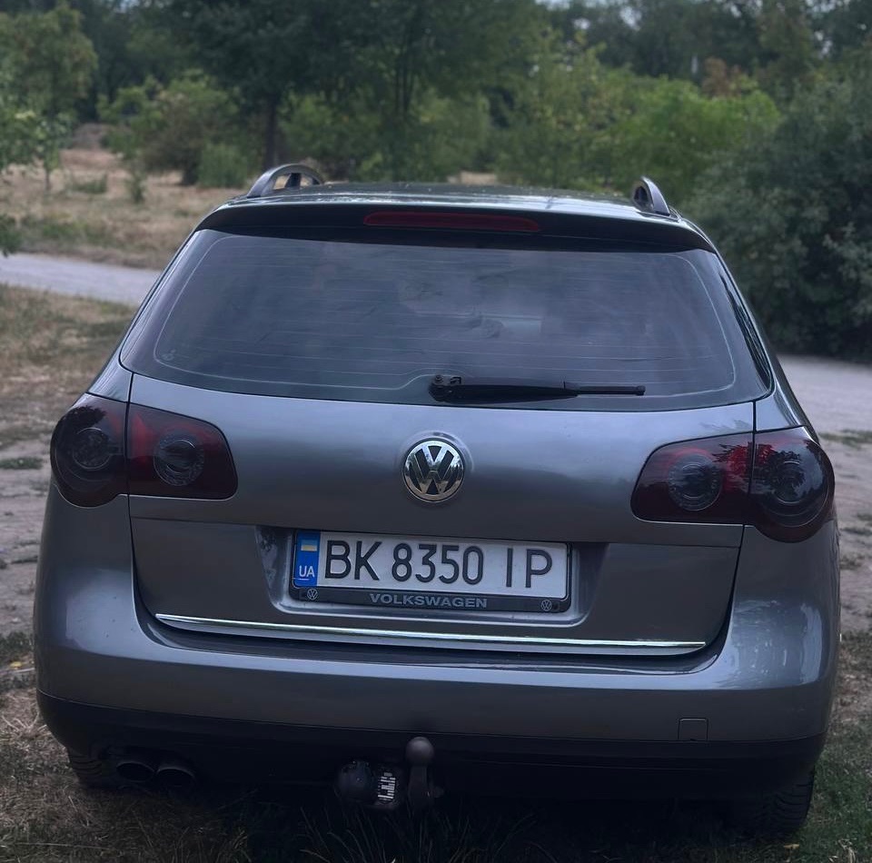 Volkswagen Passat - фото 16