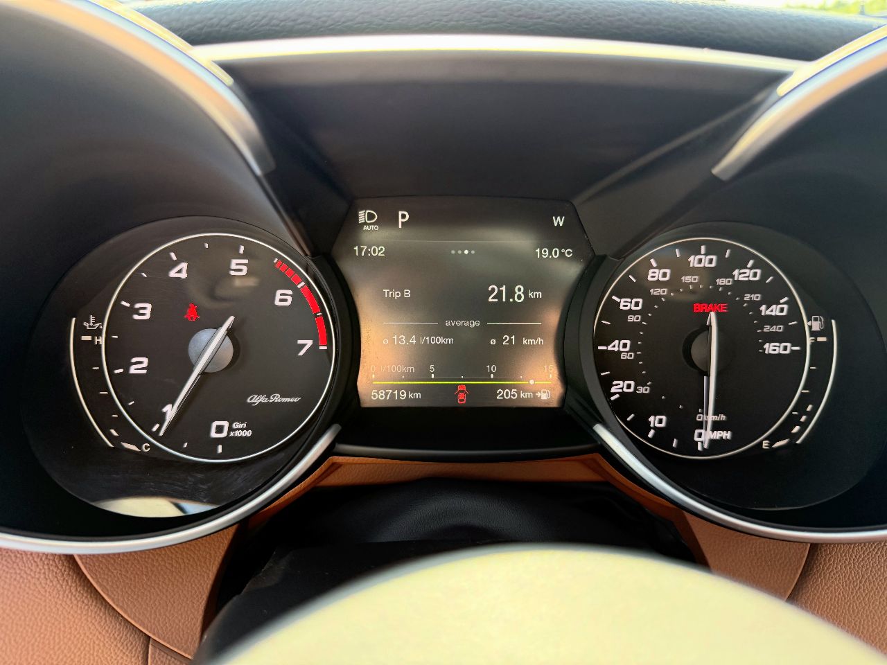 Alfa Romeo Giulia - фото 20