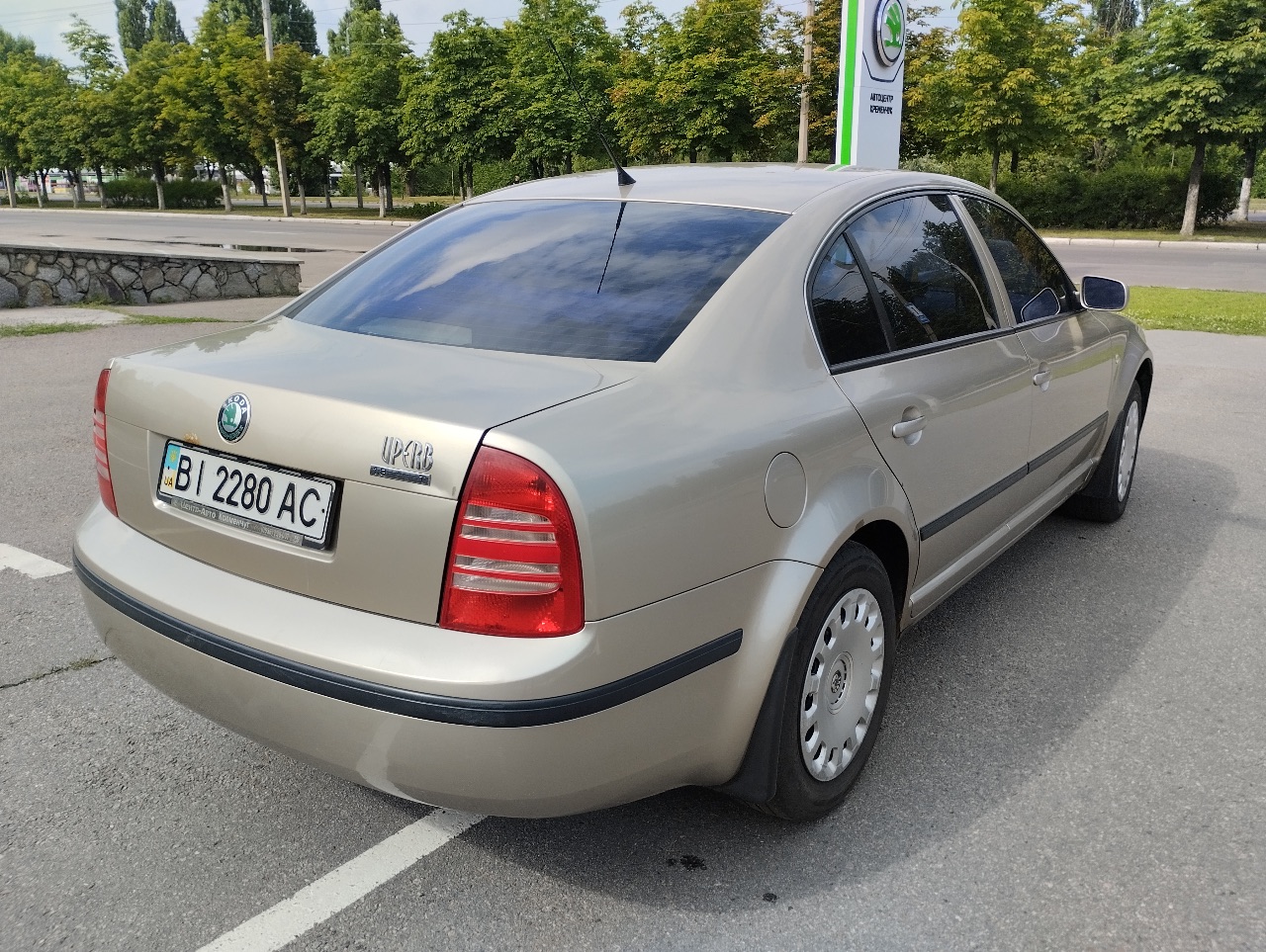 Skoda Superb - фото 5