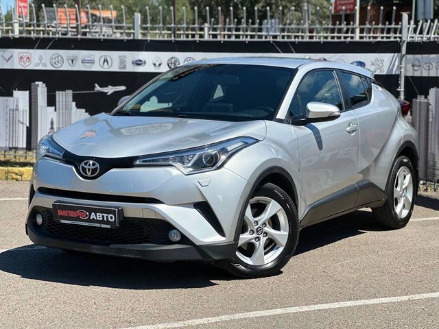 Toyota C-HR - фото 1